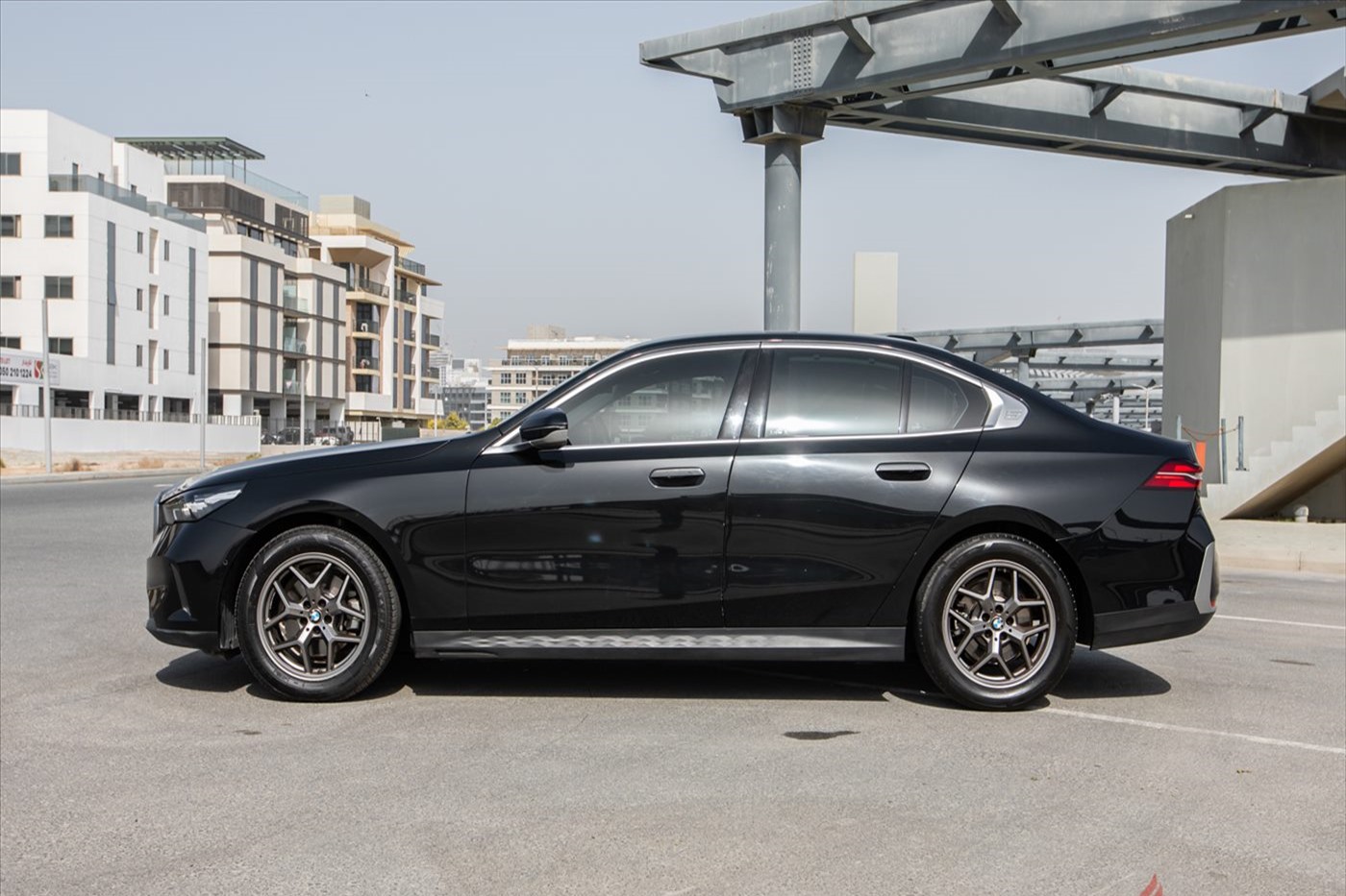 BMW 520i rental Dubai - photo