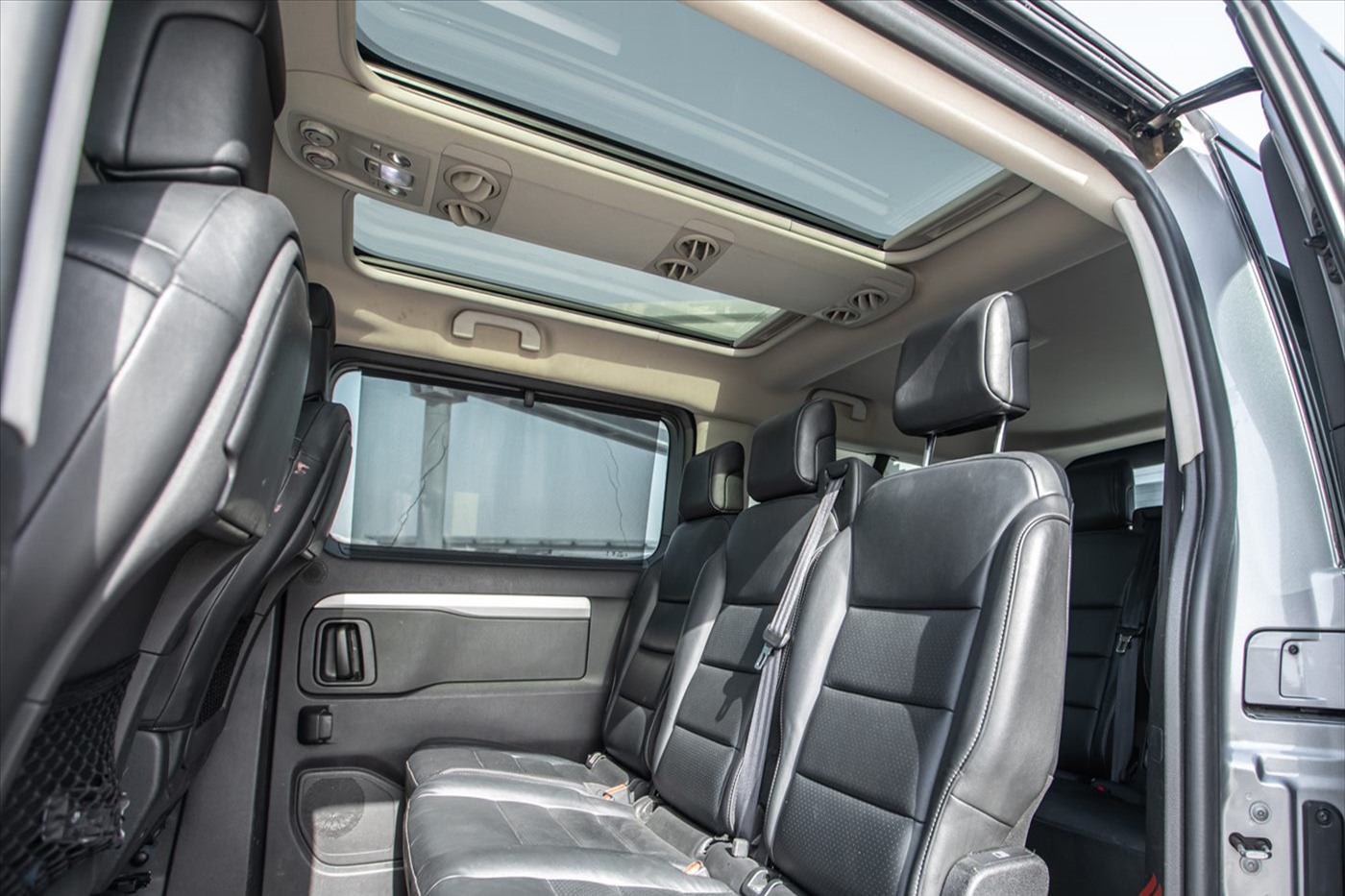 Citroen SpaceTourer rental Dubai - photo