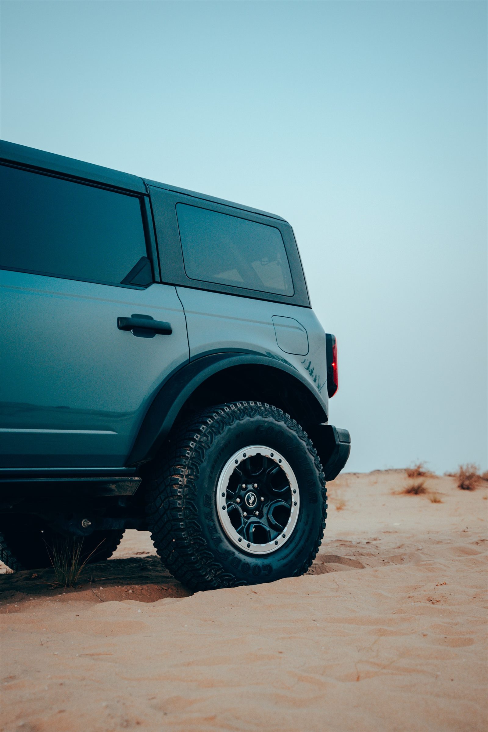 Ford Bronco 2024 rental Dubai - photo