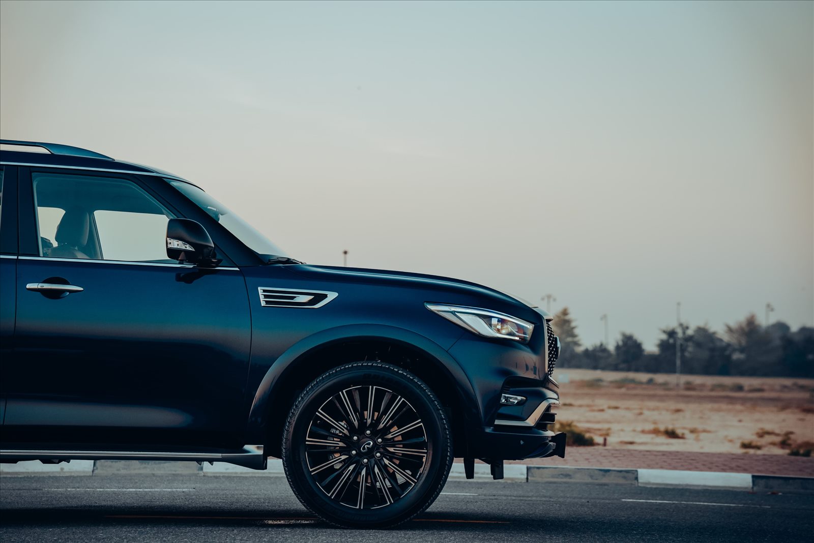 Infiniti QX80 2023 rental Dubai - photo