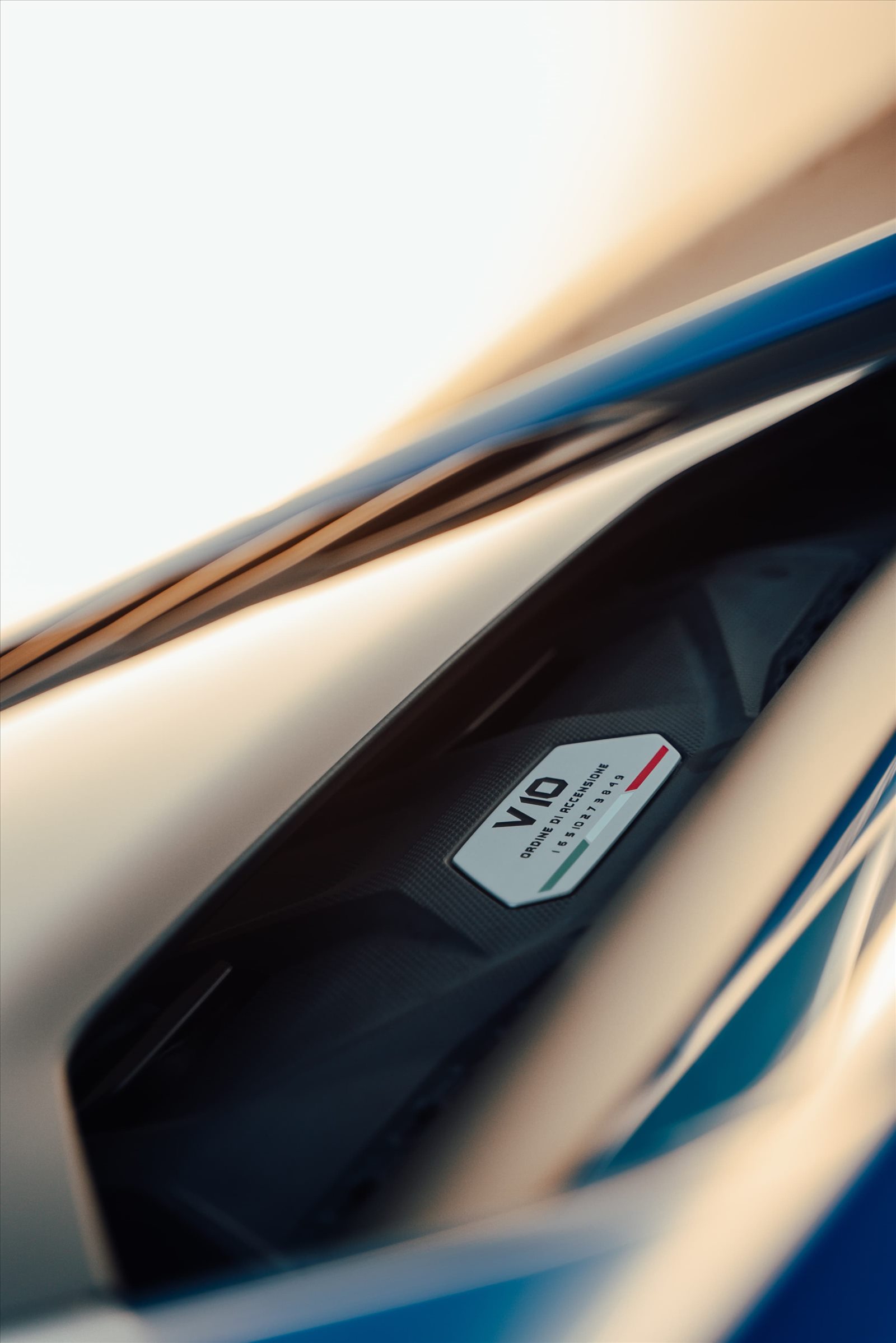 Lamborghini Huracan Evo 2023 rental Dubai - photo