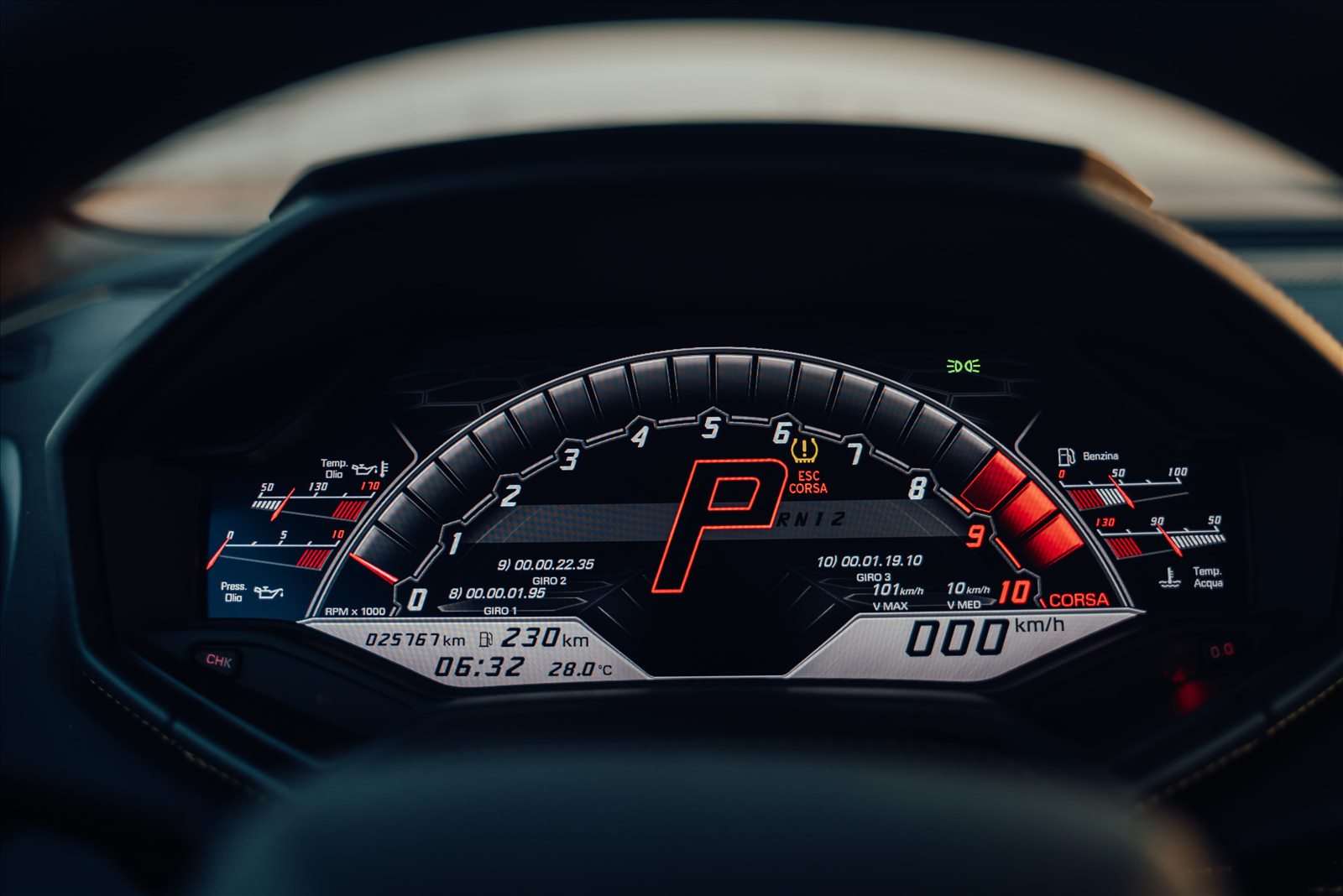 Lamborghini Huracan Evo 2023 rental Dubai - photo
