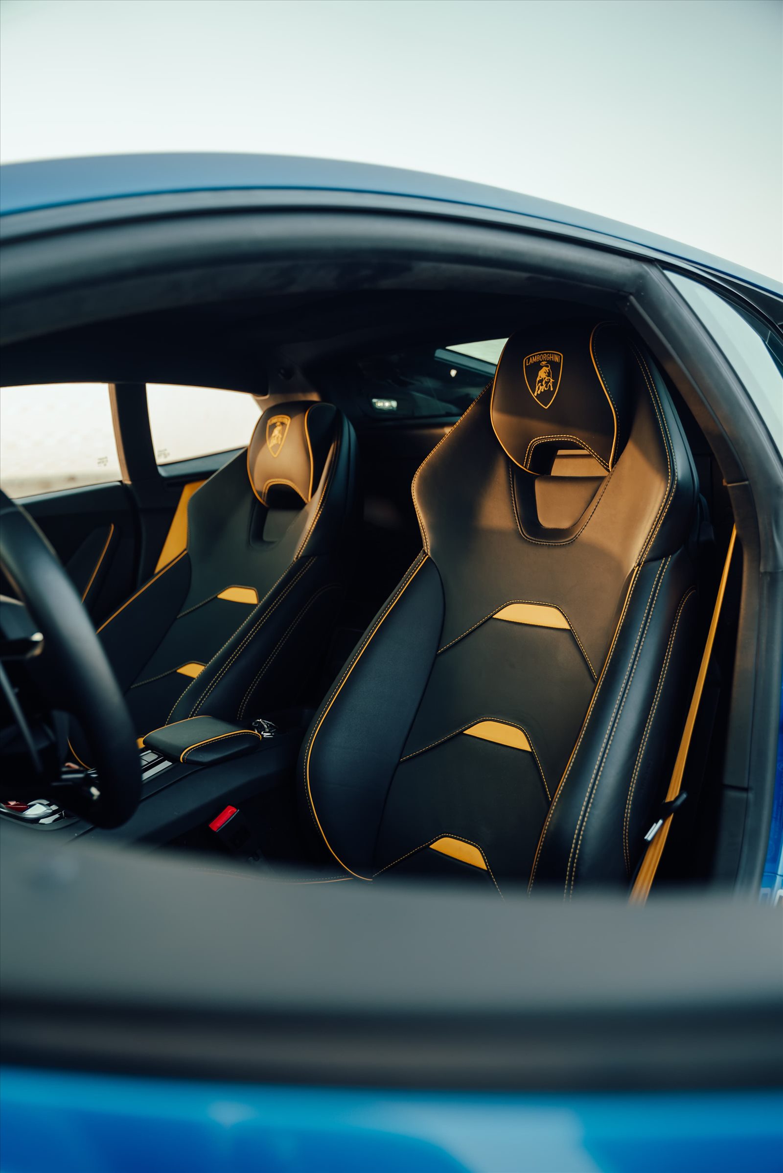 Lamborghini Huracan Evo 2023 rental Dubai - photo