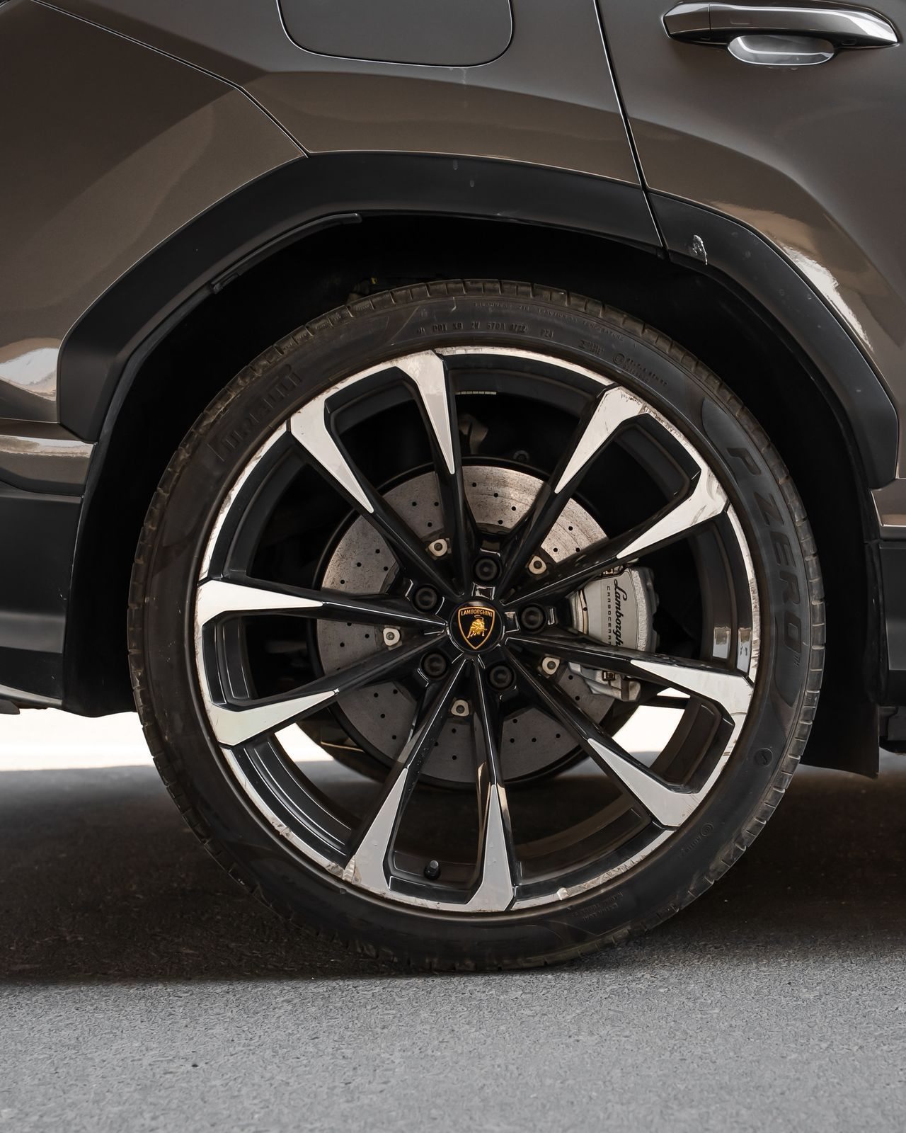 Lamborghini Urus 2023 rental Dubai - photo