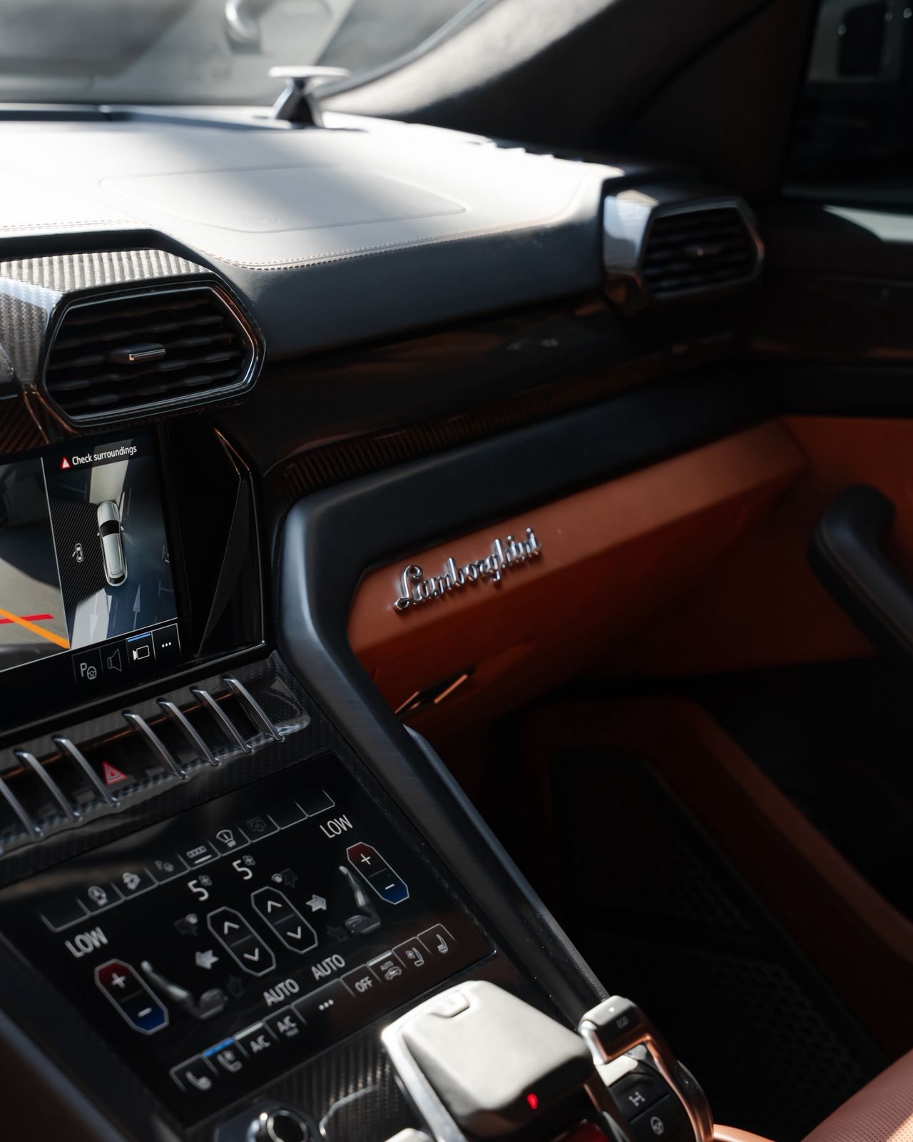 Lamborghini Urus 2023 rental Dubai - photo