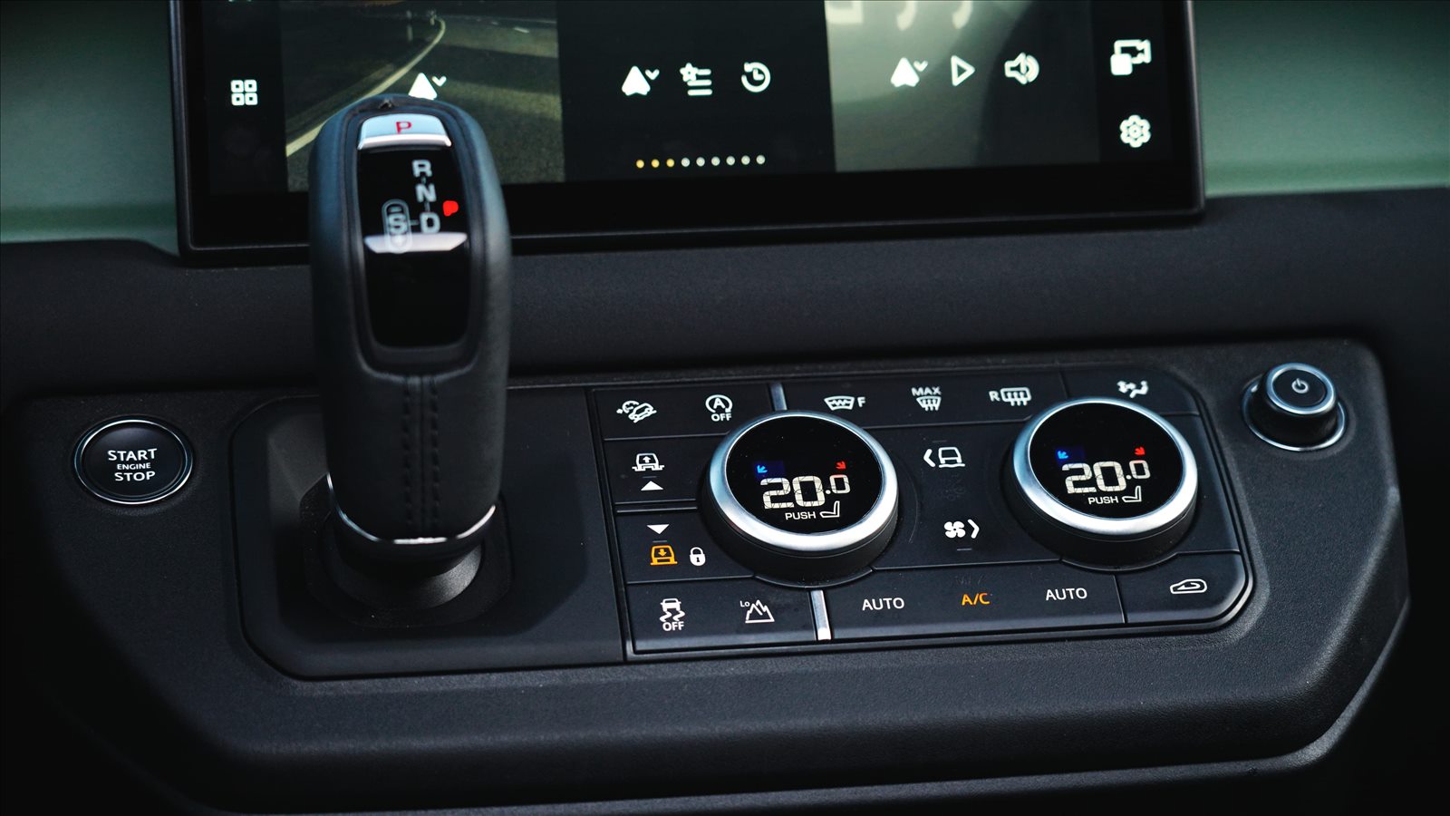 Land Rover Defender 2024 rental Dubai - photo