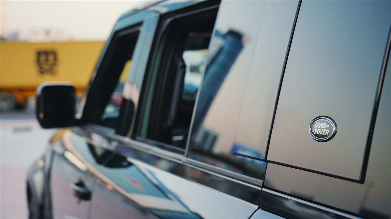 Land Rover Defender 2024 rental Dubai - photo