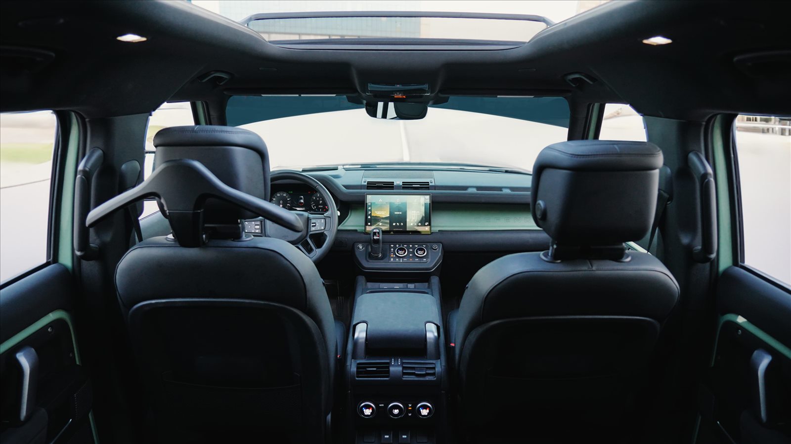 Land Rover Defender 2024 rental Dubai - photo