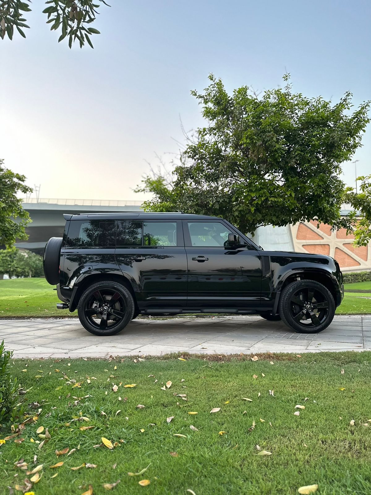 Land Rover Defender 2025 rental Dubai - photo