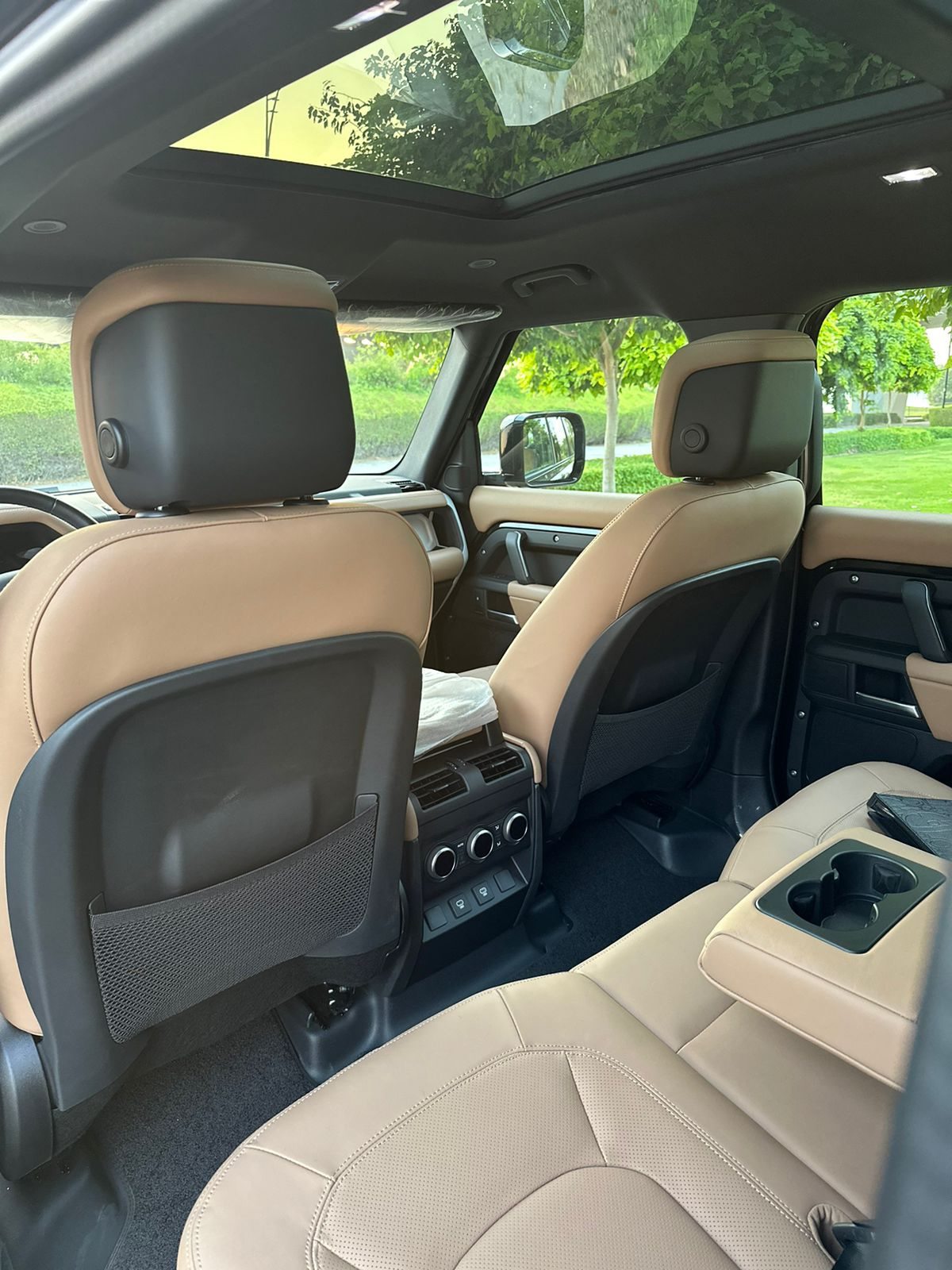 Land Rover Defender 2025 rental Dubai - photo