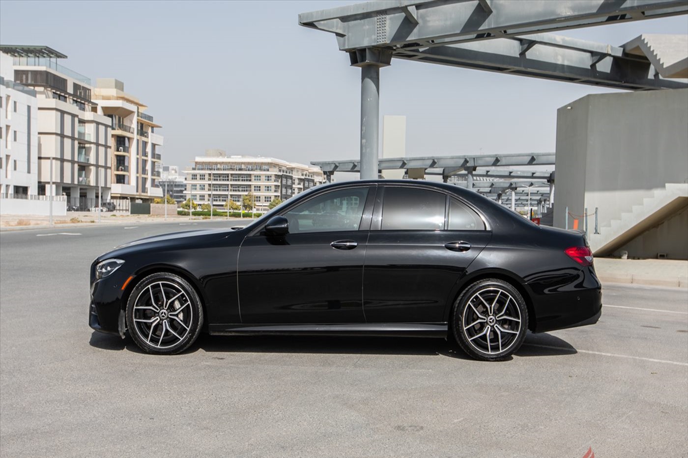 Mercedes-Benz E350 rental Dubai