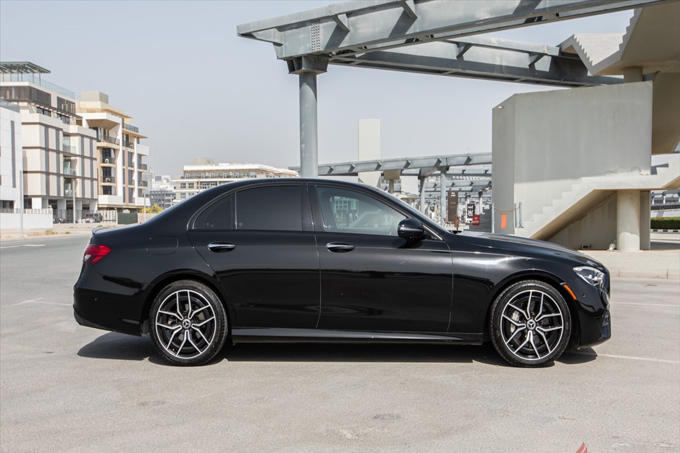 Mercedes-Benz E350 rental Dubai - photo