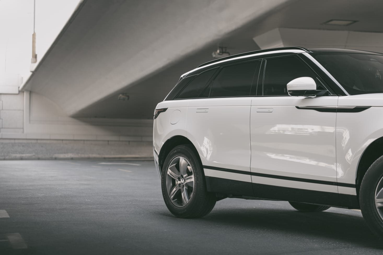 Range Rover Velar 2022 rental Dubai - photo