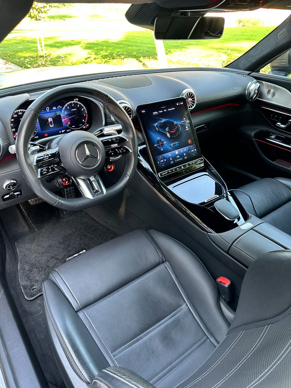 Mercedes-AMG SL 43 2023 rental Dubai - photo